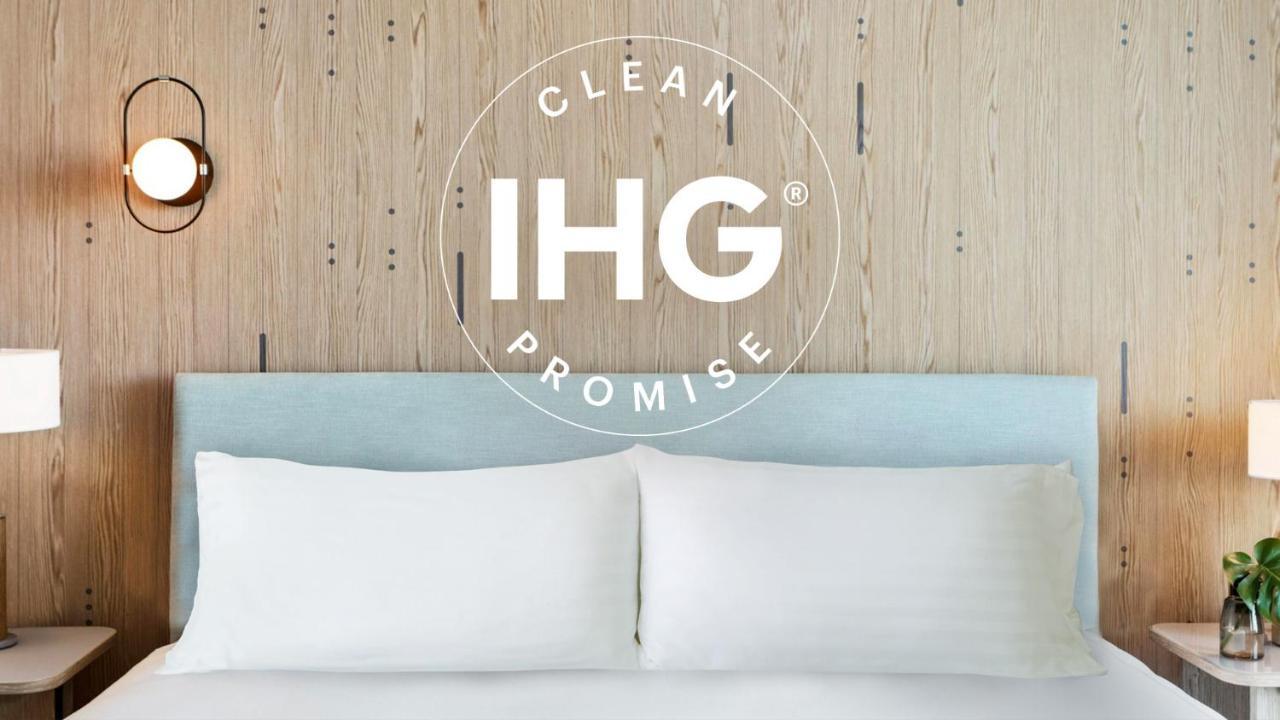 Holiday Inn Express & Suites Laurel Lakes By Ihg Екстериор снимка