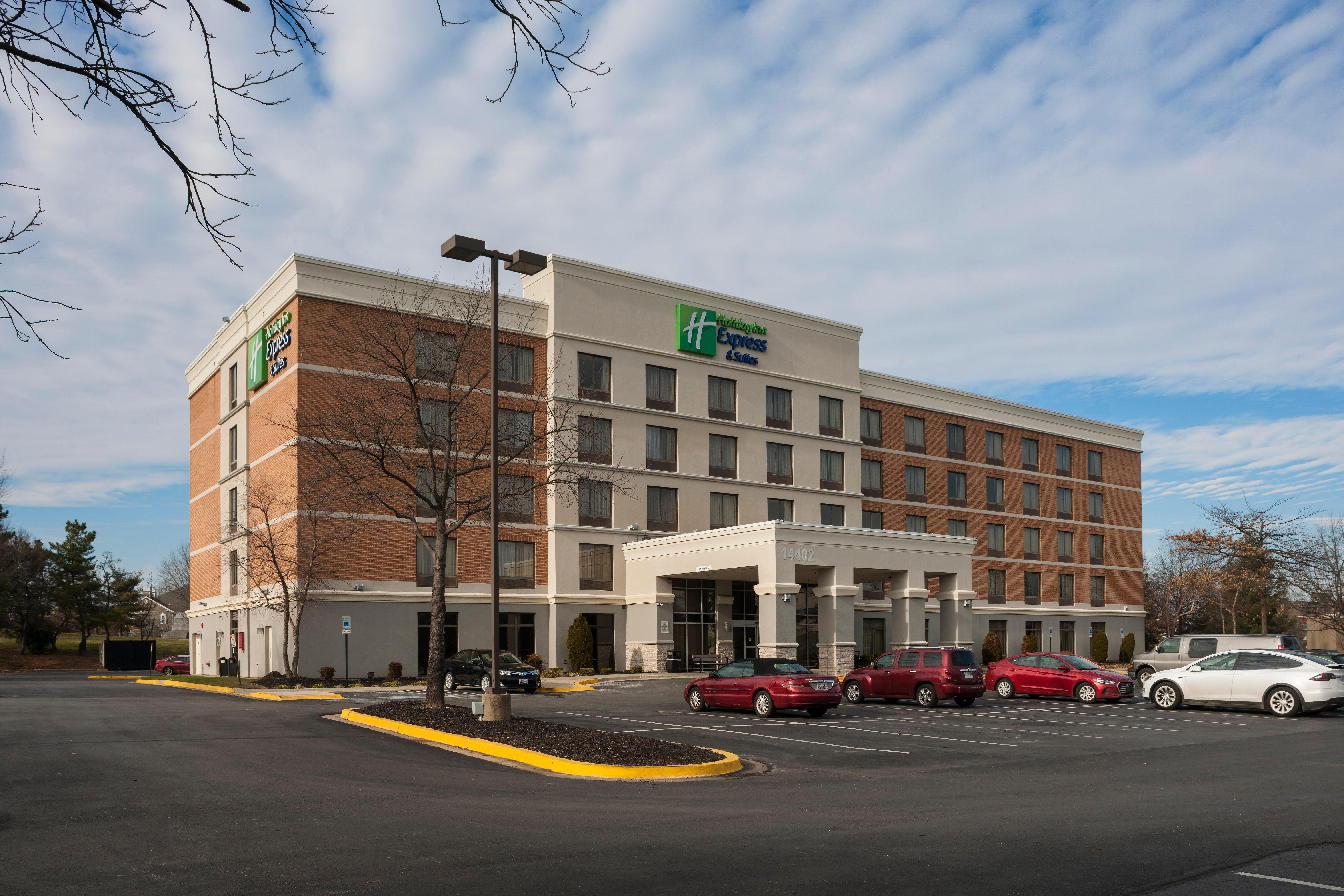 Holiday Inn Express & Suites Laurel Lakes By Ihg Екстериор снимка
