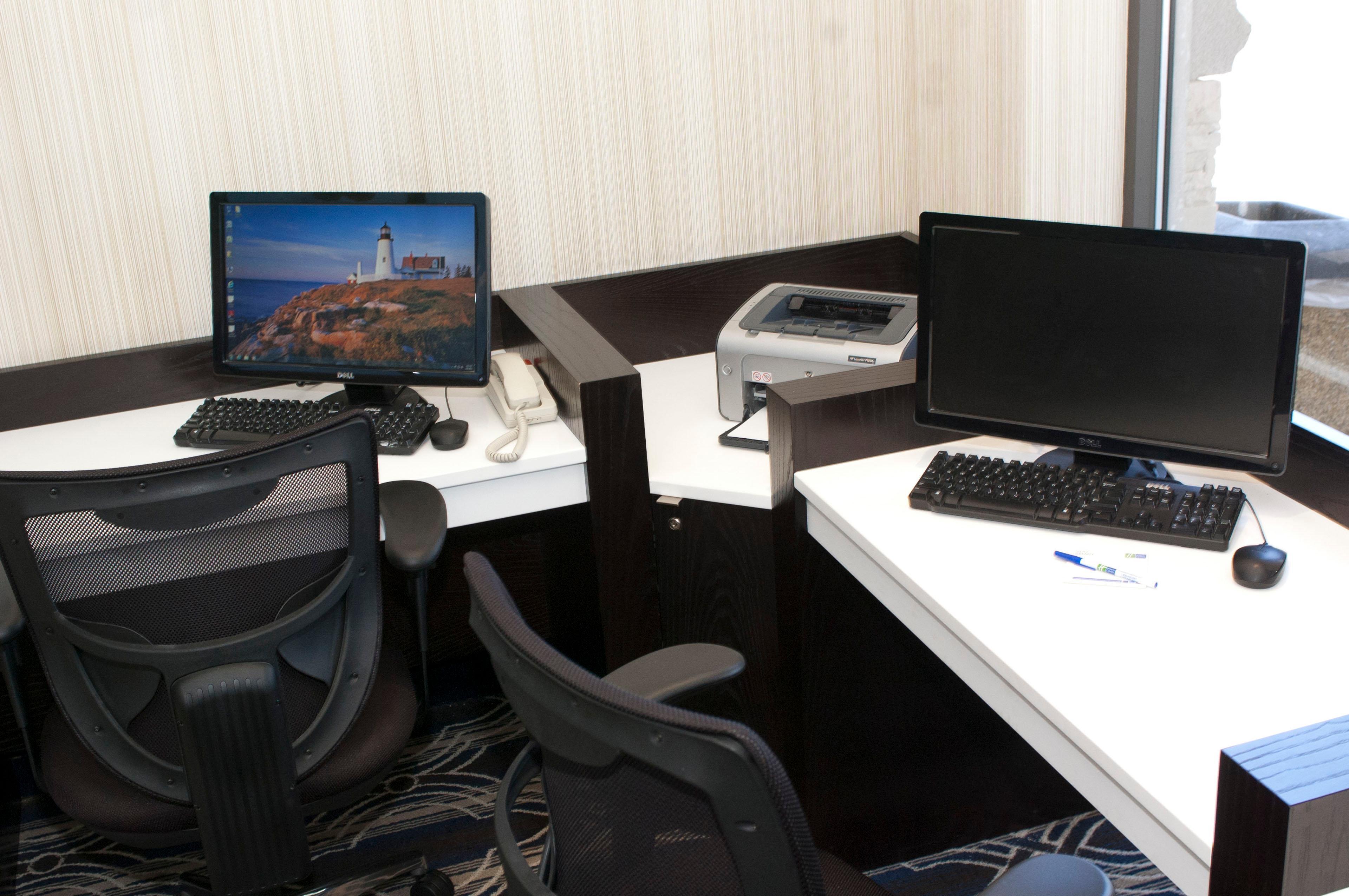 Holiday Inn Express & Suites Laurel Lakes By Ihg Екстериор снимка