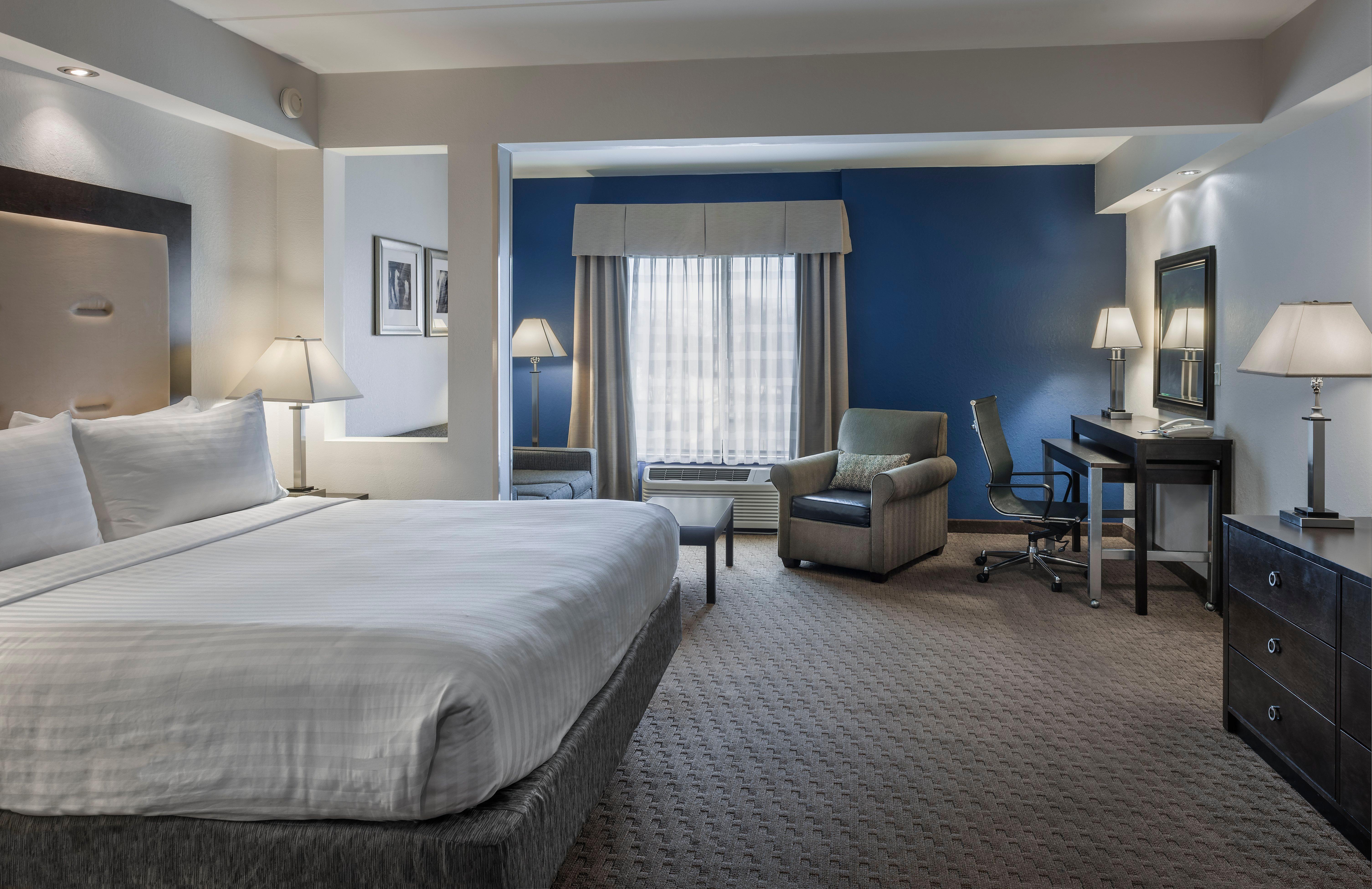 Holiday Inn Express & Suites Laurel Lakes By Ihg Екстериор снимка